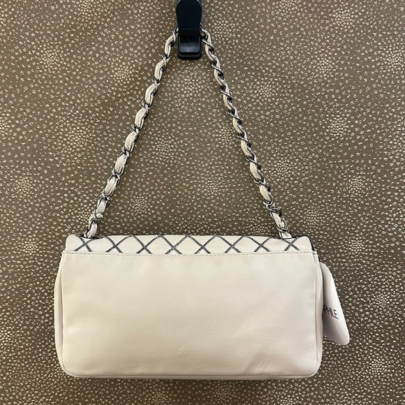 🔥🔥🔥Authentic Chanel Single Flap Leather Shoulder Bag - Picture 3 of 16